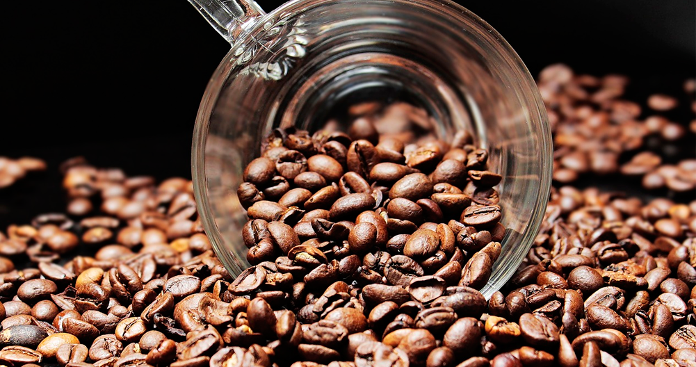 Cafeína Pre-Entrenamiento: Características, Beneficios, Riesgos y Dosis